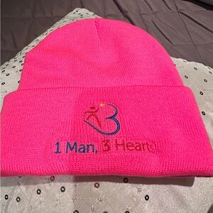1 Man 3 Hearts pink beanie new